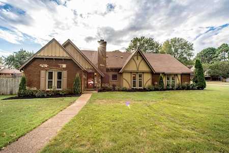 2987 Honey Tree Dr Germantown, TN 38138