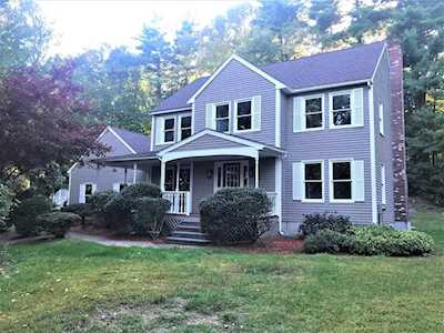 21 Wamsutta Ridge Rd Charlton, MA 01507