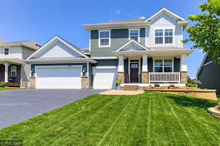 1305 Shadow Creek Curve Eagan, MN 55123