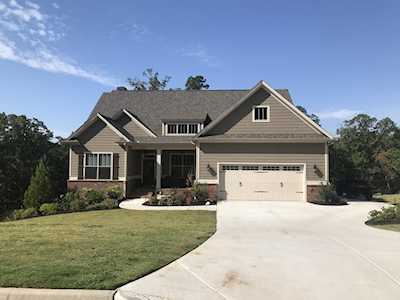 8760 Port View Dr Gainesville, GA 30506