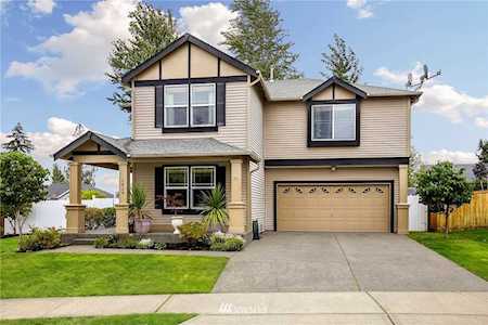 1828 Cadborough Lane Dupont, WA 98327