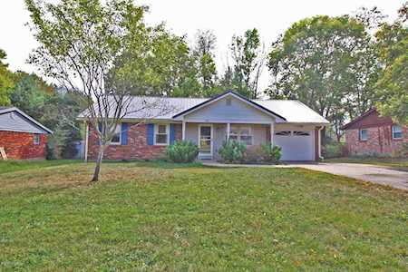 411 Knobview Dr Shelbyville, KY 40065