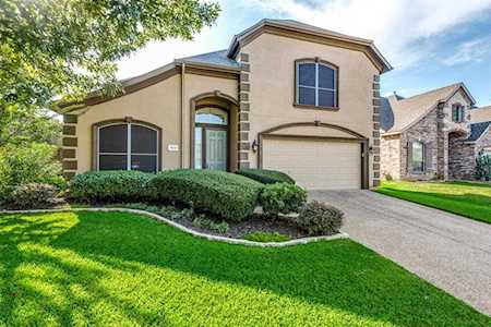 1912 Bentwood Court Grapevine, TX 76051