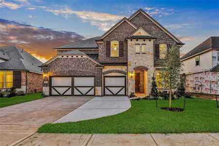 9607 Battleford Dr Tomball, TX 77375
