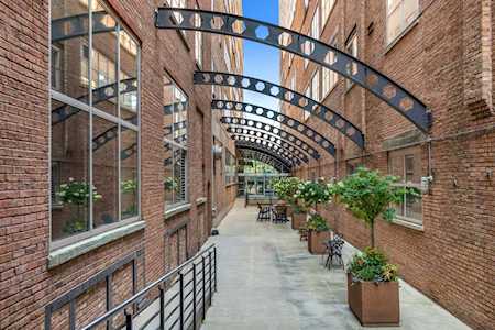 500 S Clinton St #310 Chicago, IL 60607