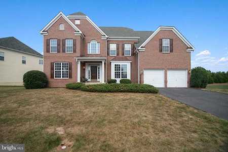 13646 America Dr Bristow, VA 20136
