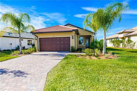17507 Hampton Falls Terrace Lakewood Ranch, FL 34202