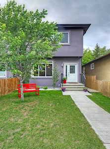 4726 Bowness Road NW Calgary, AB T3B 0B4