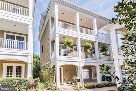 93 Golden Ash Way Gaithersburg, MD 20878