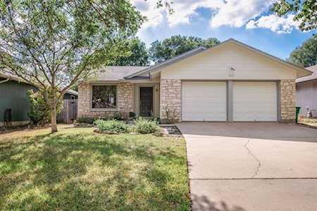 4511 Manzanillo Dr Austin, TX 78749