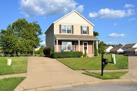 5805 Bannon Crossings Dr Louisville, KY 40228