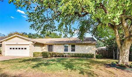 6550 Fair Valley Trl Austin, TX 78749
