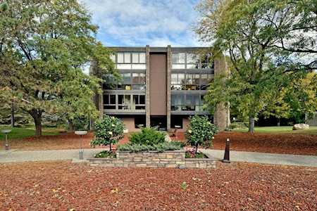 1700 Lexington Avenue S #404 Lilydale, MN 55118