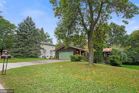 69 Sandra Lee Drive W Saint Paul, MN 55119