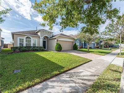 13140 Moss Park Ridge Drive Orlando, FL 32832