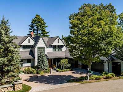 1 Lincoln Way #1 Ipswich, MA 01938