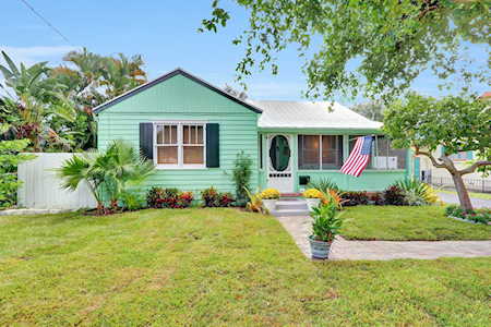 407 N Swinton Avenue Delray Beach, FL 33444
