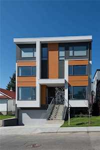 2605 15 Street SW #1 Calgary, AB T2T 3Z8