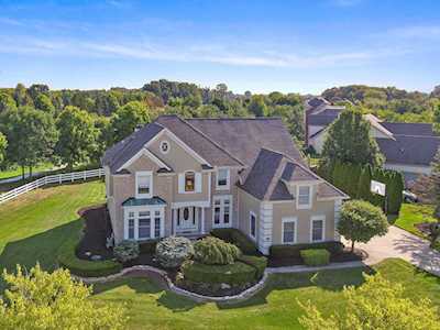6198 Heritage Lakes Drive Hilliard, OH 43026