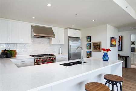 485 Groves Avenue #309 Kelowna, BC V1Y0C1