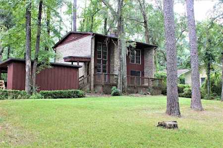 1909 Harriet Drive Tallahassee, FL 32303