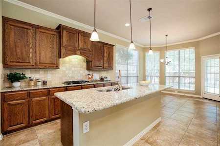 1113 Burnett Drive Lantana, TX 76226