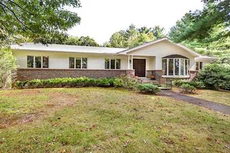 127 Pecunit St Canton, MA 02021
