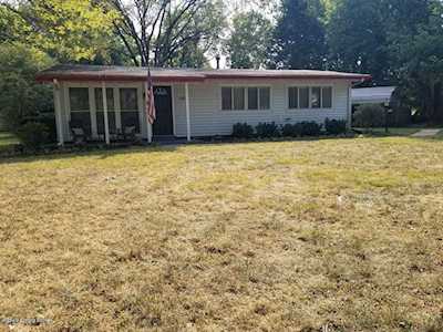 1607 Ashmoor Ln Louisville, KY 40223