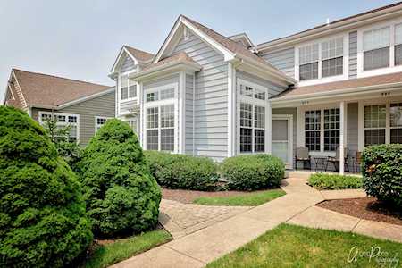 993 Mckay Circle Grayslake, IL 60030