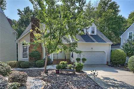 6011 Leeson Ln Charlotte, NC 28270