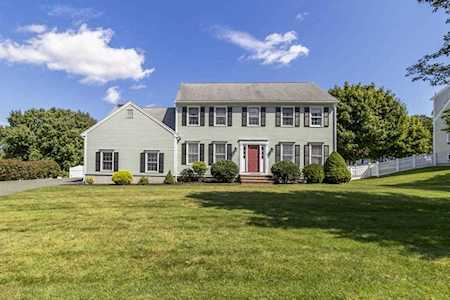35 Culloden Dr Canton, MA 02021