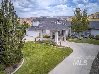 5527 N Quail Summit Place Boise, ID 83703