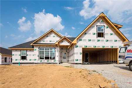 8451 Aberdeen Lane Charlestown, IN 47111