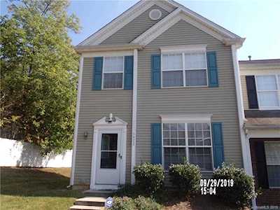 6822 Rothchild Dr Charlotte, NC 28270