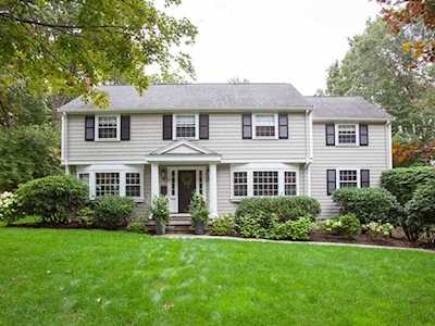 11 Tanglewood Road Wellesley, MA 02481
