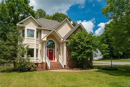 9198 Stephens Manor Dr Hanover, VA 23116