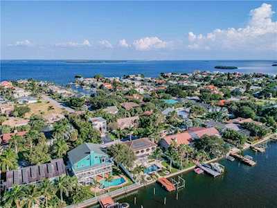 828 S 3Rd Avenue Tierra Verde, FL 33715