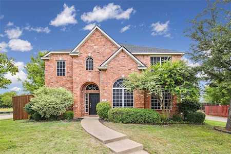 1601 Briarhollow Court Allen, TX 75002