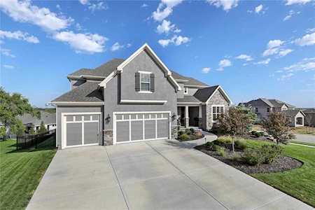 8126 Millridge St Lenexa, KS 66220