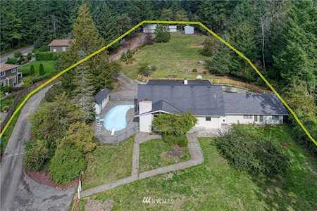 8213 40th St NW Gig Harbor, WA 98335