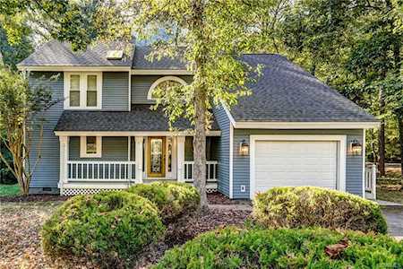 14315 Woods Walk Ln Midlothian, VA 23112