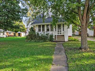 402 W Randolph St Heyworth, IL 61745