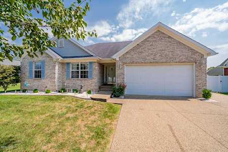 6811 Astral Dr Louisville, KY 40258