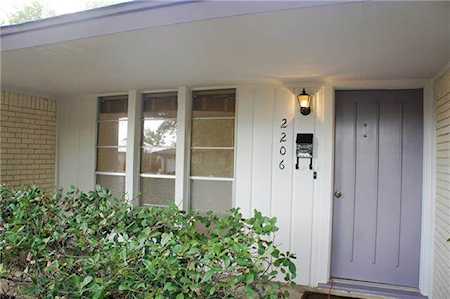 2206 Kenbridge Dr Austin, TX 78757