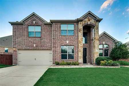 629 Allister Court Roanoke, TX 76262