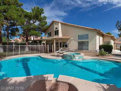 9901 Barrier Reef Dr Las Vegas, NV 89117