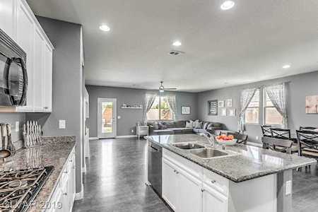 10418 Parkview Mountain Ave Las Vegas, NV 89166