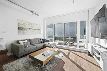 108 E 1st Avenue #328 Vancouver, BC V5T 0E4