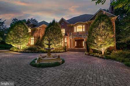 7020 Benjamin St Mclean, VA 22101