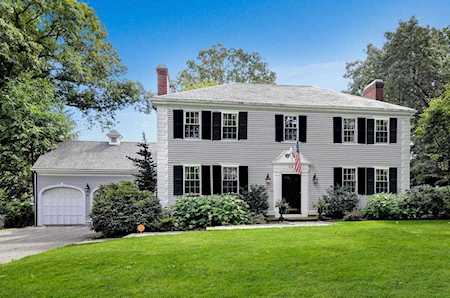 34 Lowell Rd Wellesley, MA 02481